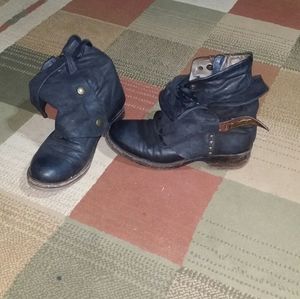 As98 boots size 8.